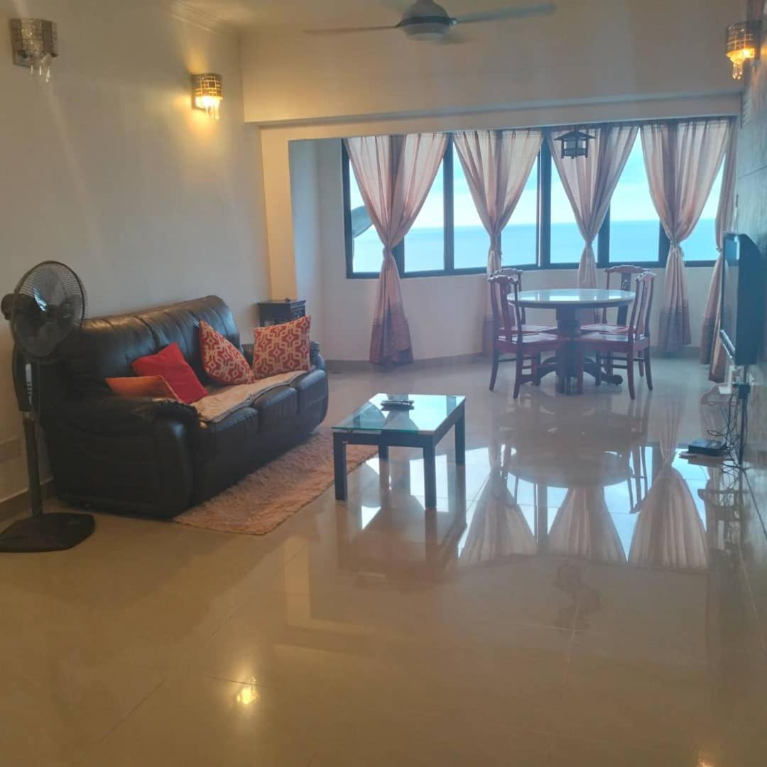 Апартаменти Sri Sayang Pearl View Бату-Феррінгі Екстер'єр фото